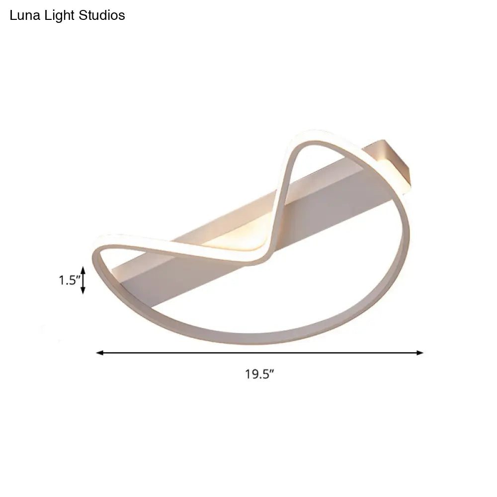 Lámpara de techo empotrada DecorBites™ de estilo nórdico para vestíbulo o cocina con diseño metálico en forma de arco.