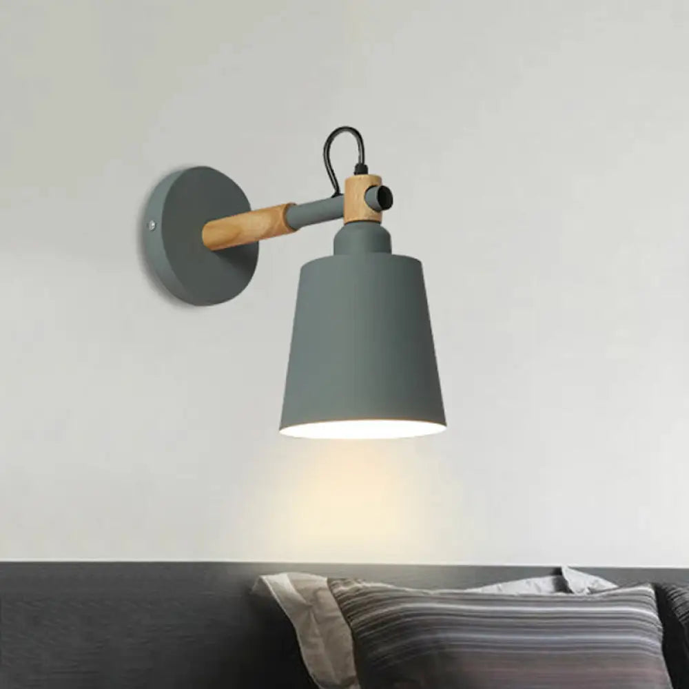 Aplique de pared DecorBites™ de estilo nórdico en metal - Lámpara de noche tipo cubo con detalles de madera en verde