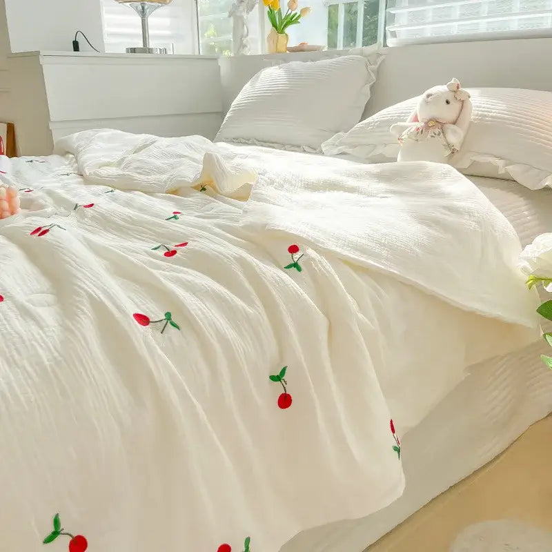 Off-white summer quilt with double layer yarn featuring white cotton bedspread and red cherry embroidery