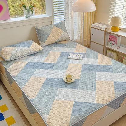 Soft quilted latex fitted sheet set bed pad with geometric blue and beige pattern for bedroom use