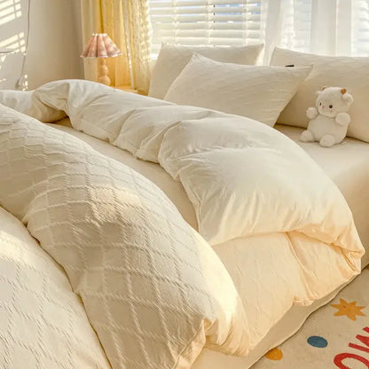 Cream-colored quilted duvet with diamond pattern from decorbites fresh bubble yarn bedding set for bedroom use