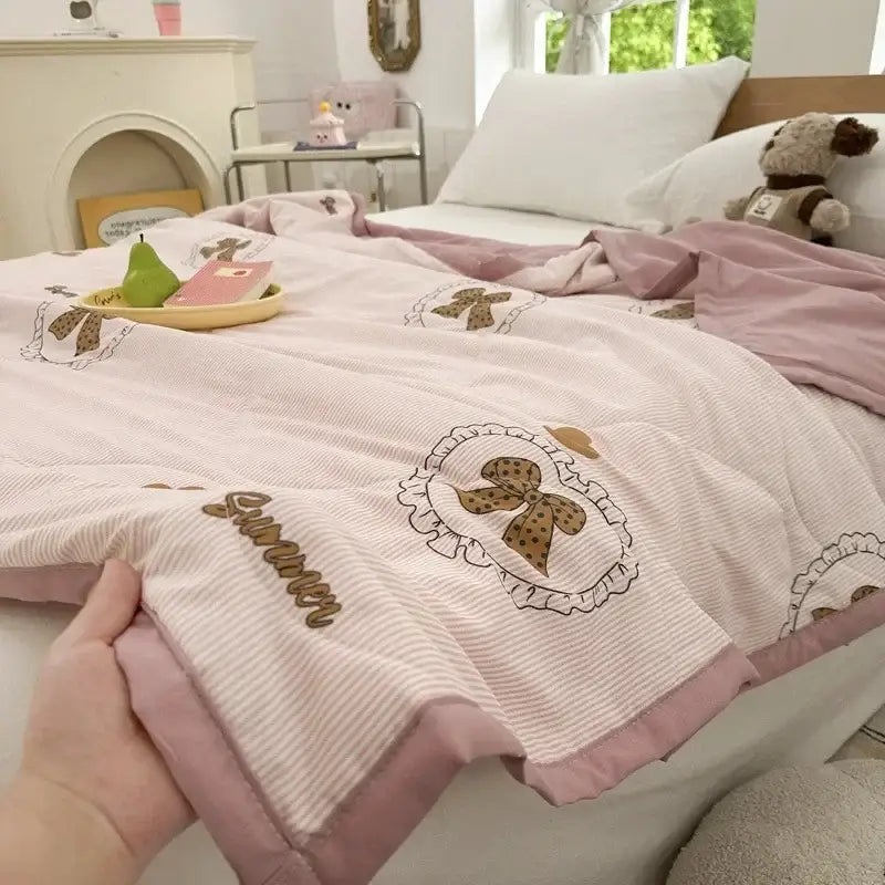 Pastel pink and white cartoon bear printed summer quilt with embroidered bows and ruffled edge for bedroom decorbites cartoon bear