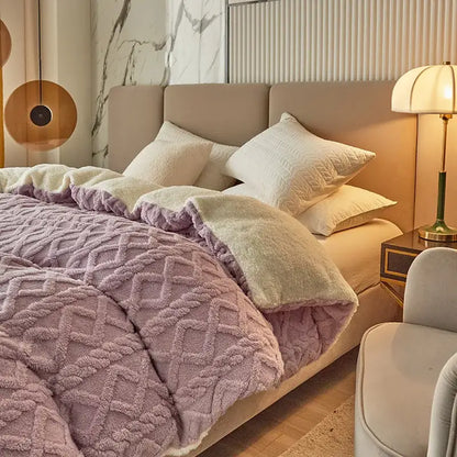 A plush lavender fleece blanket with white lining and diamond pattern from decorbites dual cashmere duvet cover set
