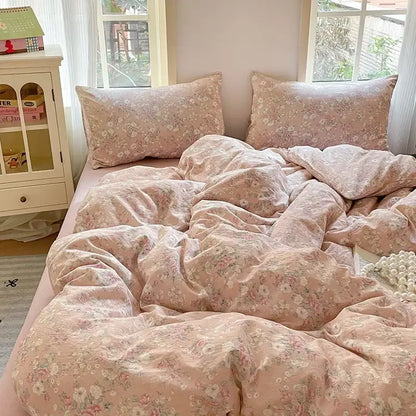 Pink floral double layer yarn bedspread set with soft textured fabric for bedroom bedding use