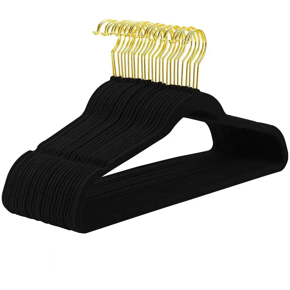 Set of black velvet-coated decorbites 45cm flocking hangers with gold-toned metal hooks for bedroom trousers rack