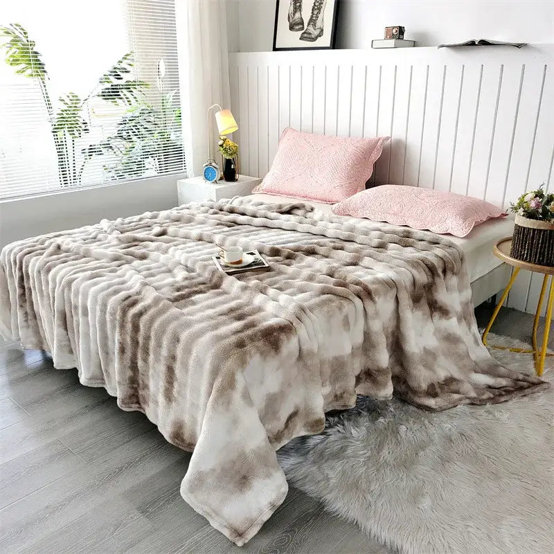 Plush gray gradient fleece throw blanket with soft beige and brown tie-dye faux fur for cozy living room use