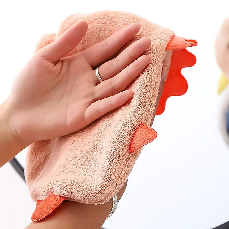 Soft peach microfiber hand towel shaped like a chicken with orange details made of double-layer coral velvet material