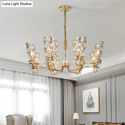 Lámpara de techo colgante tipo candelabro posmoderno de latón con suspensión de techo incrustada de cristal – 6 cabezas