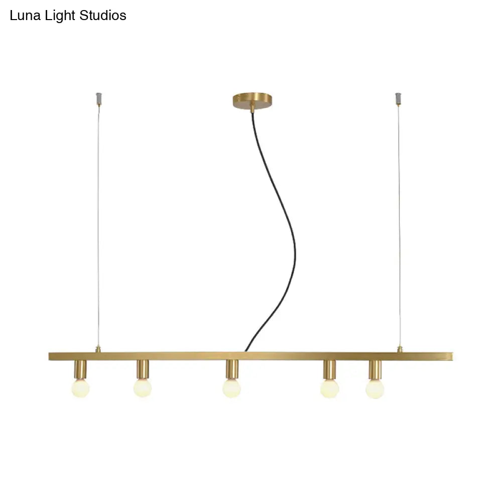 Lámpara de araña lineal de latón posmoderna con iluminación descendente - Lámpara colgante para mesa de comedor