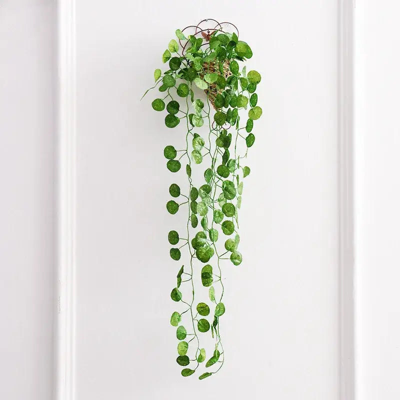 Realistic green artificial decorbites ivy bar with round leaves in woven basket hanging for living room decor