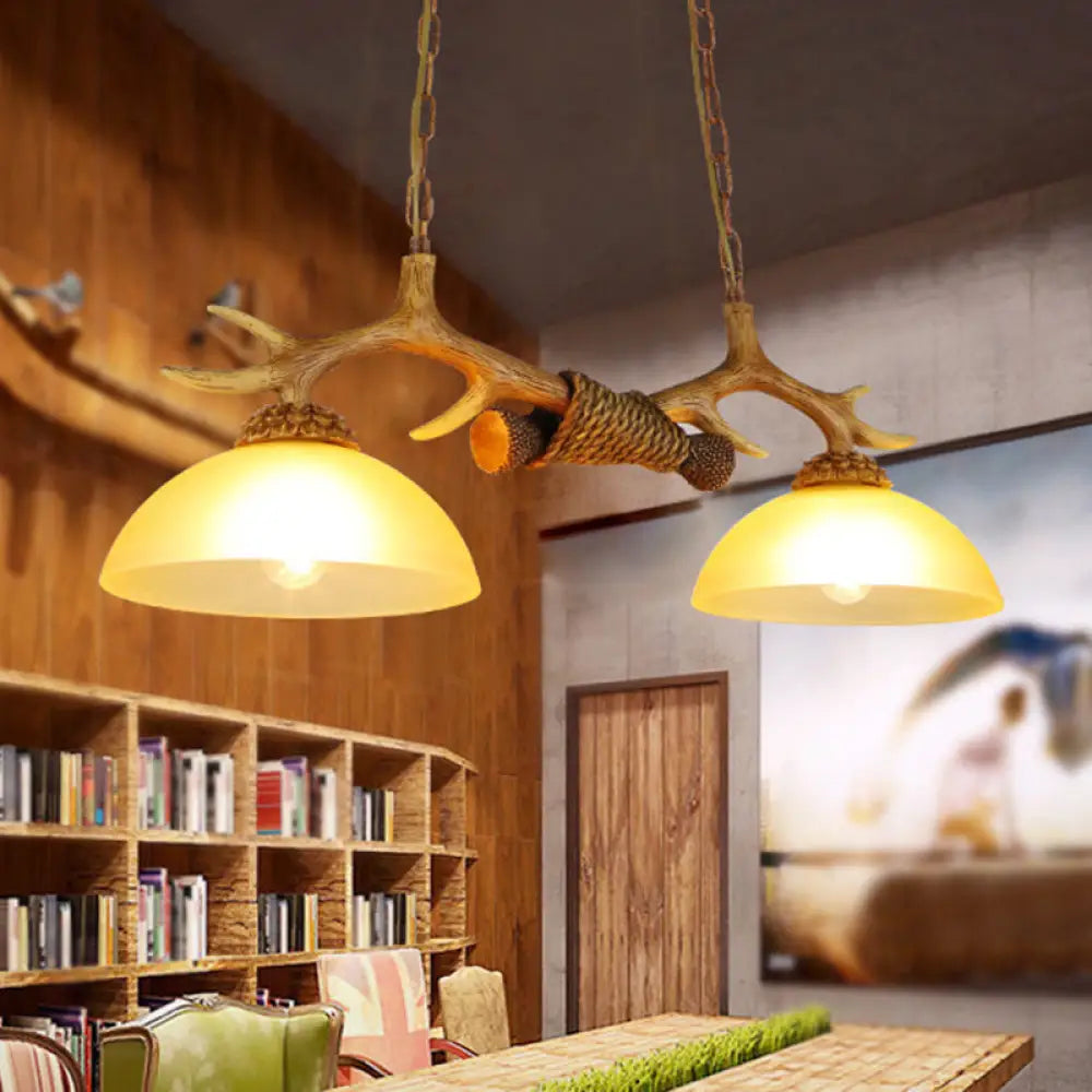 Lámpara colgante DecorBites™ Retro Dome con cristal beige y cuerno de ciervo decorativo - Juego de 2