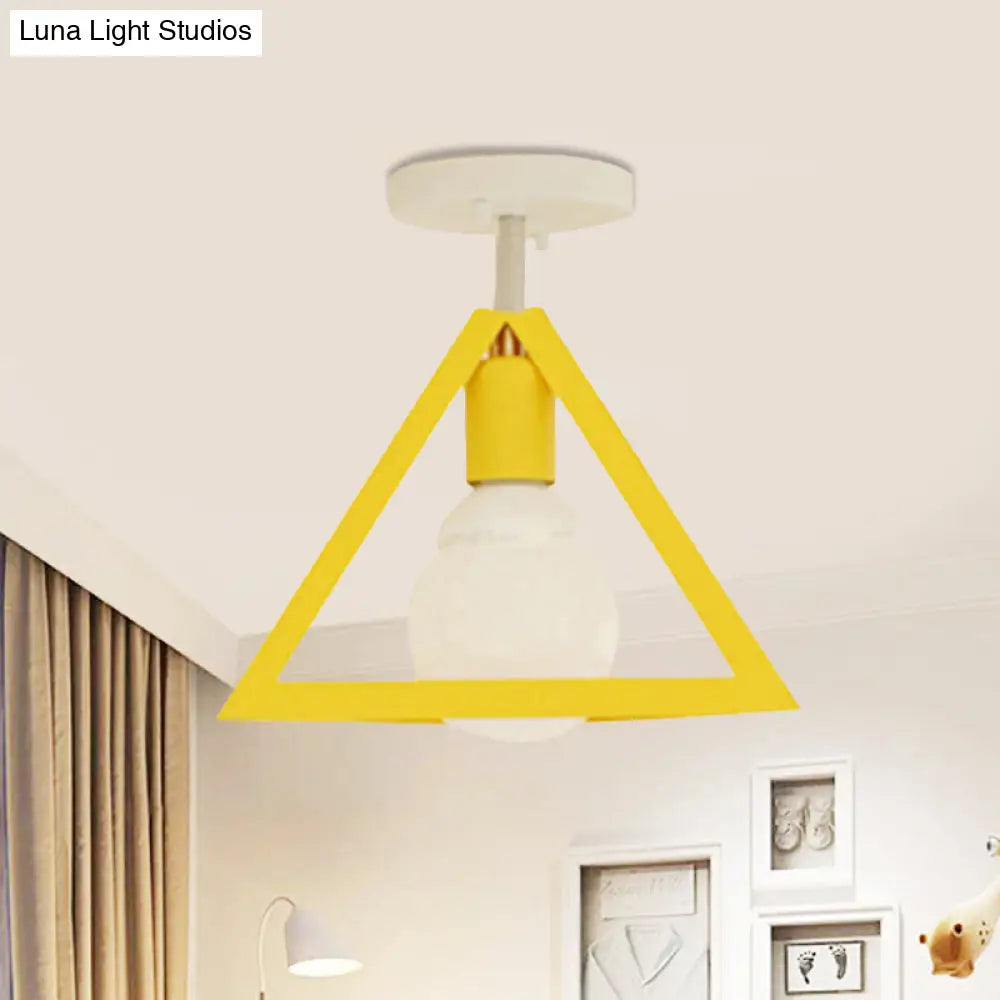 DecorBites™ DecorBites™ Retro Industrial Wire Cage Ceiling Light with Triangle Shade - 1 Head Metal Lamp in Black/Grey/White