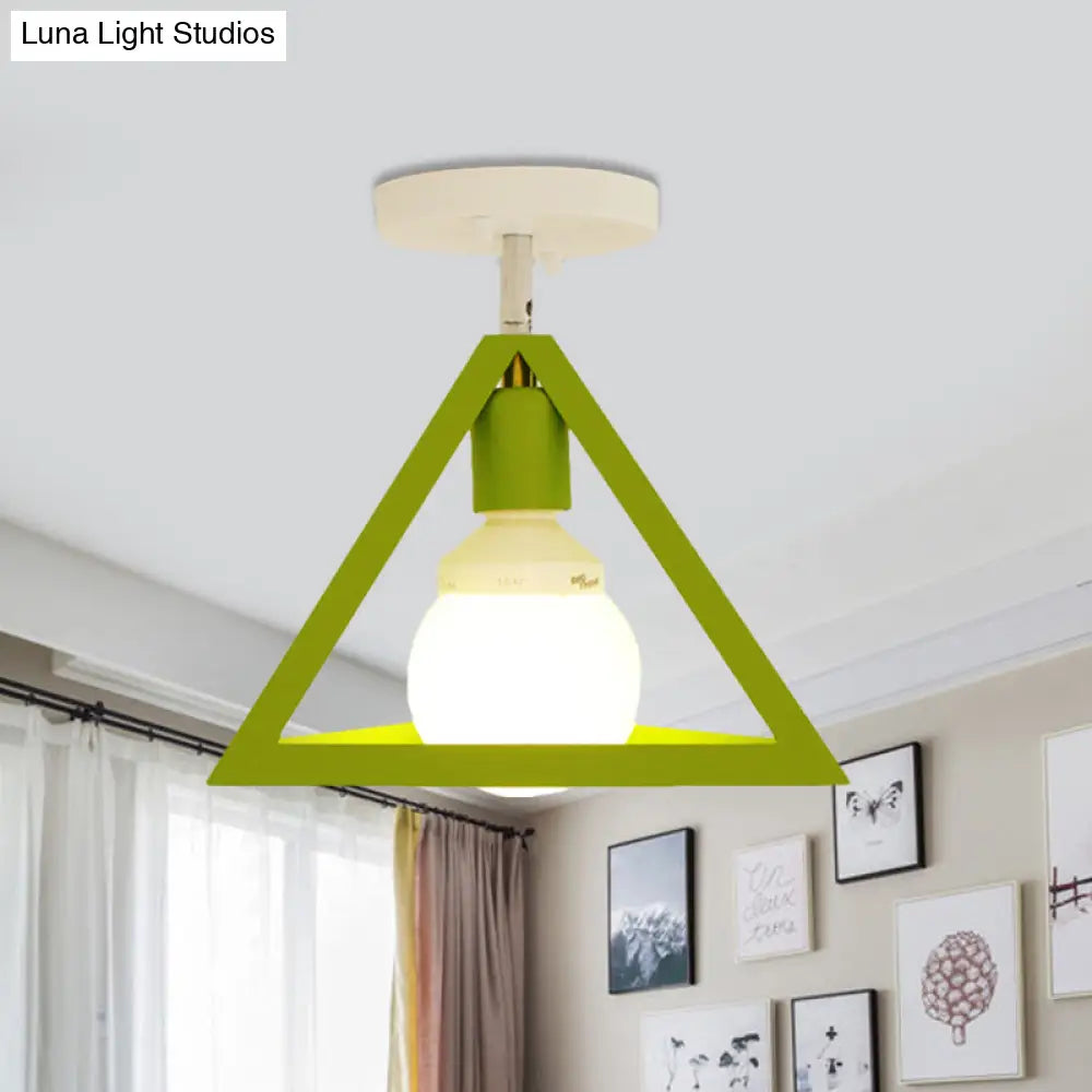 DecorBites™ DecorBites™ Retro Industrial Wire Cage Ceiling Light with Triangle Shade - 1 Head Metal Lamp in Black/Grey/White