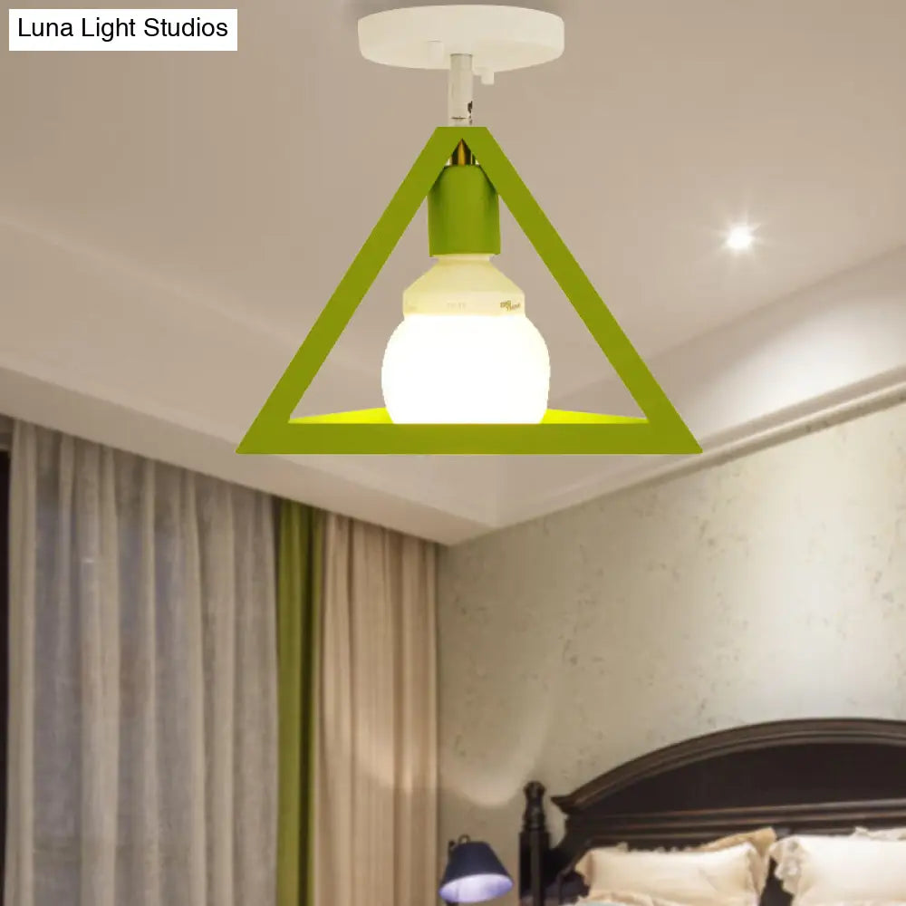 DecorBites™ DecorBites™ Retro Industrial Wire Cage Ceiling Light with Triangle Shade - 1 Head Metal Lamp in Black/Grey/White