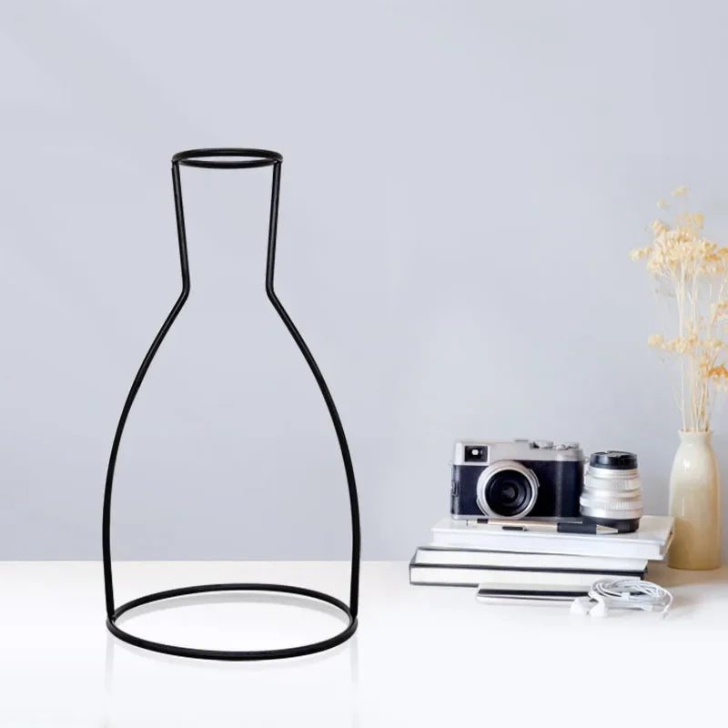 Retro Iron Flower Vase for Home and Garden - Vase
