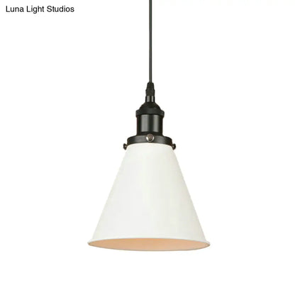 Retro Style Metal Pendant Light with Black/Chrome/Rust Finish - Ideal for Kitchen - 1 Bulb Hanging Ceiling Lighting