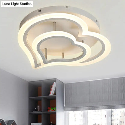 DecorBites™ DecorBites™ Romantic Heart Ceiling Light in Acrylic White Finish - Ideal for Child Bedroom