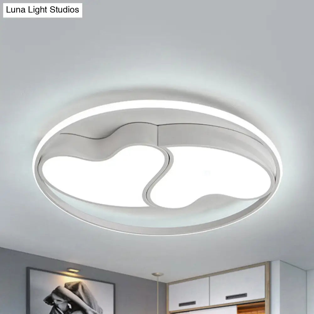 DecorBites™ DecorBites™ Romantic Heart-shaped Flush Ceiling Light with Acrylic Finish - Ideal for Living Room & Kindergarten