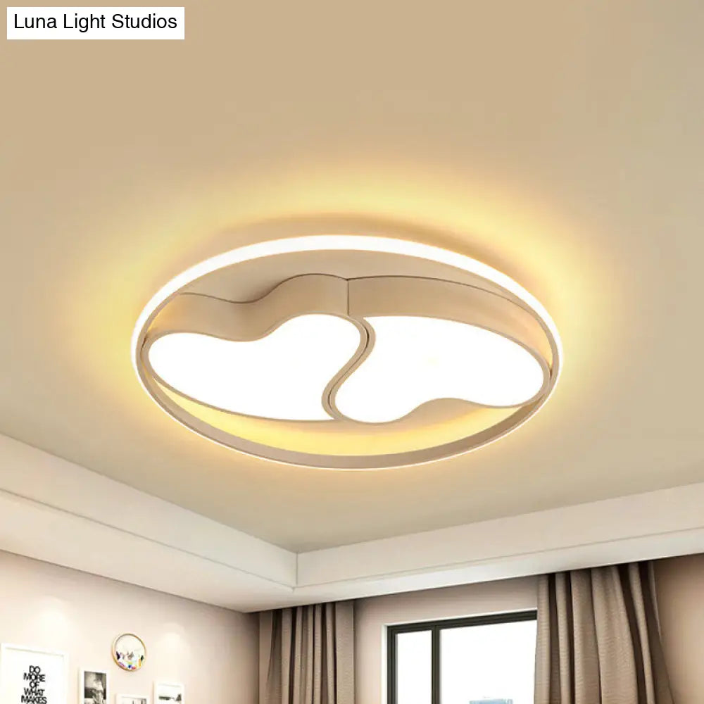 DecorBites™ DecorBites™ Romantic Heart-shaped Flush Ceiling Light with Acrylic Finish - Ideal for Living Room & Kindergarten
