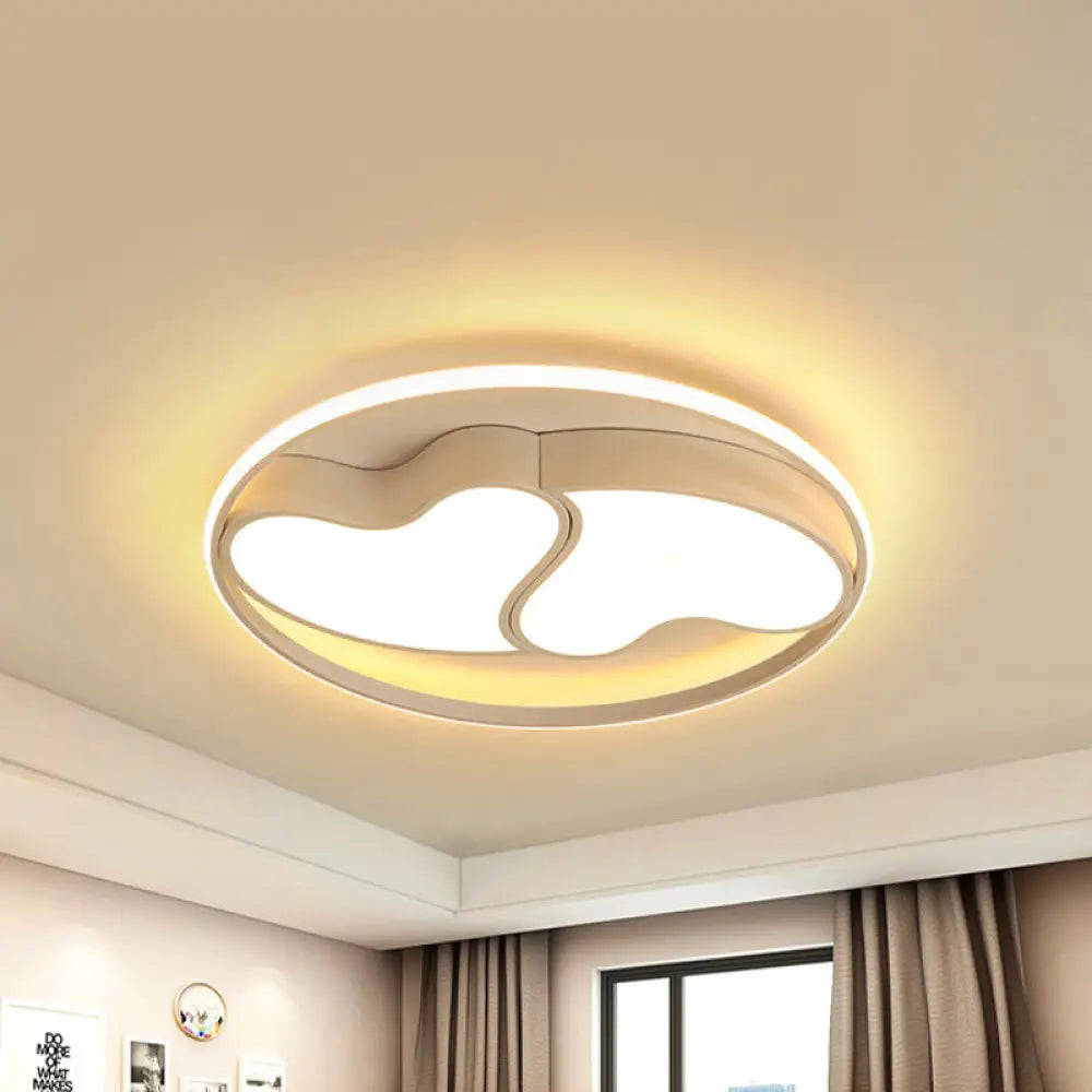DecorBites™ DecorBites™ Romantic Heart-shaped Flush Ceiling Light with Acrylic Finish - Ideal for Living Room & Kindergarten