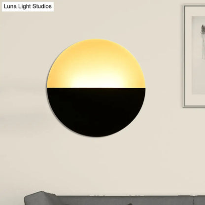 DecorBites™ DecorBites™ Round Acrylic LED Wall Sconce - Simplicity at its Finest (White/Black)