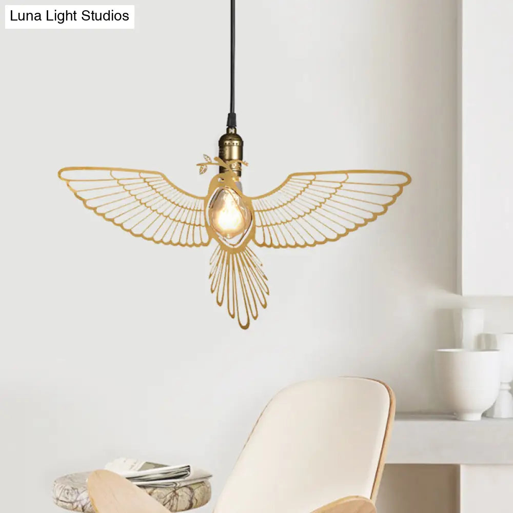 Rustic Gold Flying Bird Pendant Light Fixture for Dining Room - Retro Metal Design with 1 Light