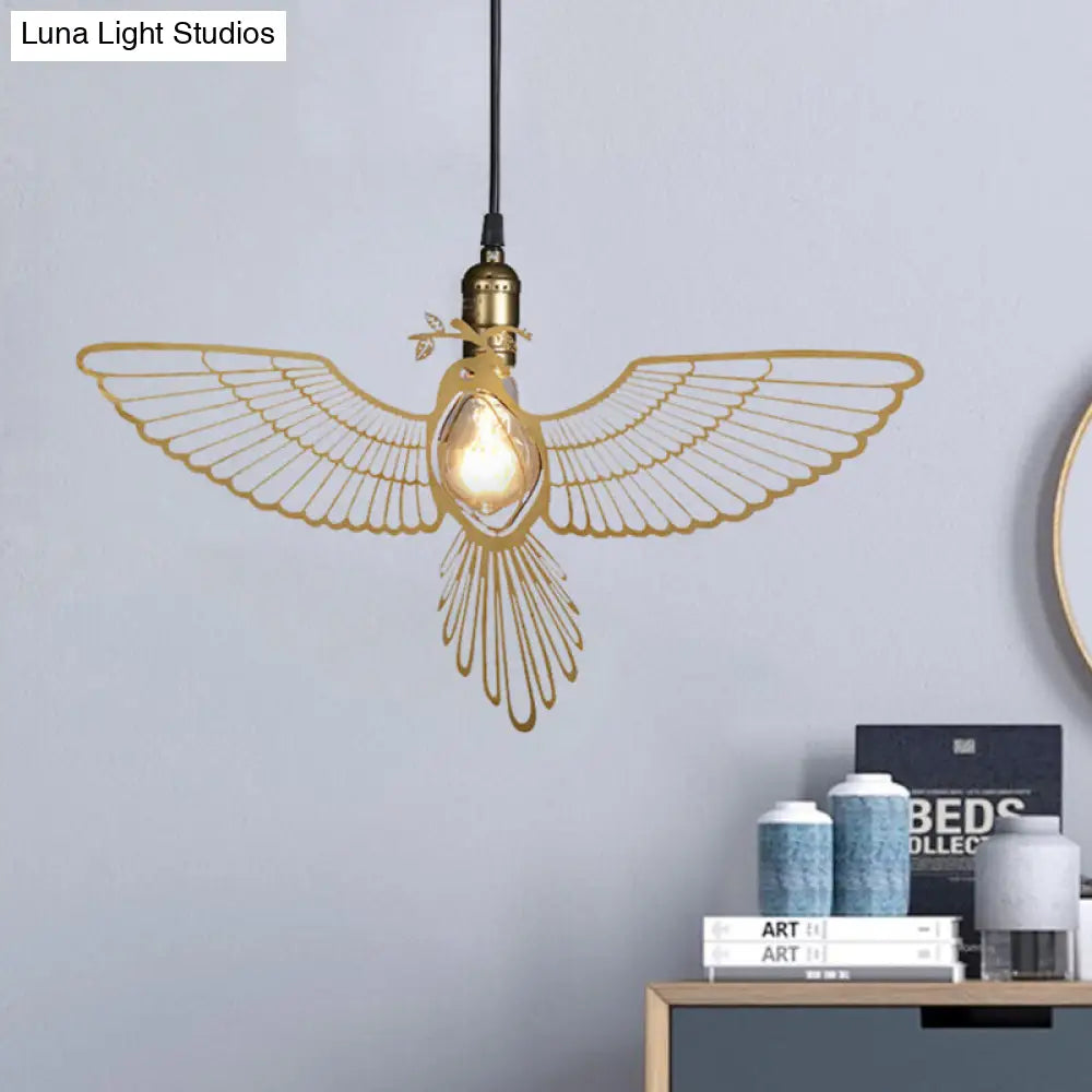 Rustic Gold Flying Bird Pendant Light Fixture for Dining Room - Retro Metal Design with 1 Light