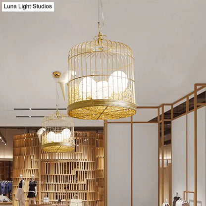 Lámpara de araña rústica de cristal blanco mate: elegante lámpara colgante en forma de huevo con diseño de jaula para pájaros - 3 luces