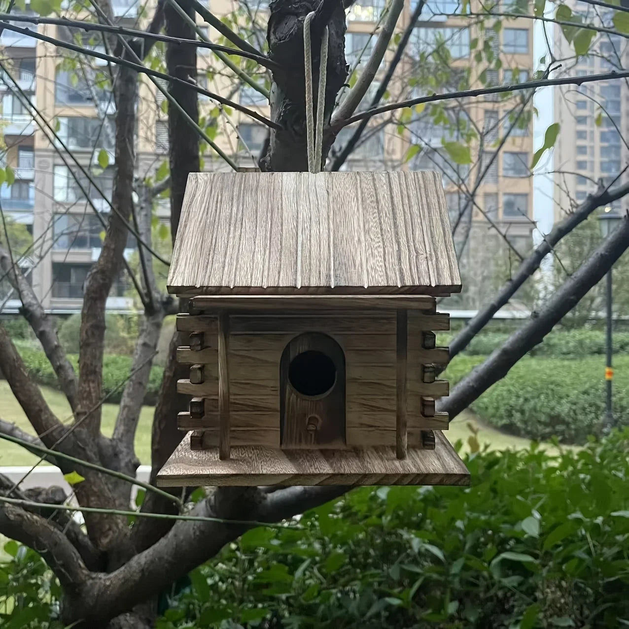 Rustic Wooden Birdhouse for Hummingbirds & Small Birds - Carbon Color