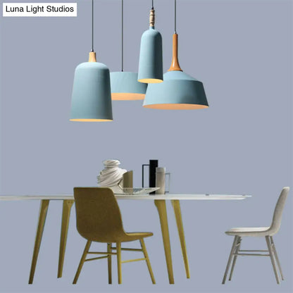 Seafoam E27 Single Head Hanging Light: Modern Metal Pendant Lamp for Restaurants