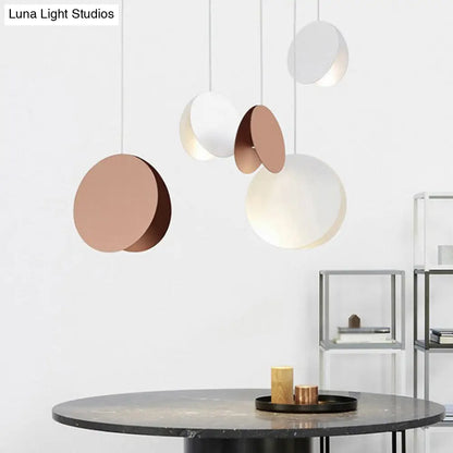 Shell-Inspired Round Pendant Lamp - Macaron Style - Metal - 1-Light Ceiling Light