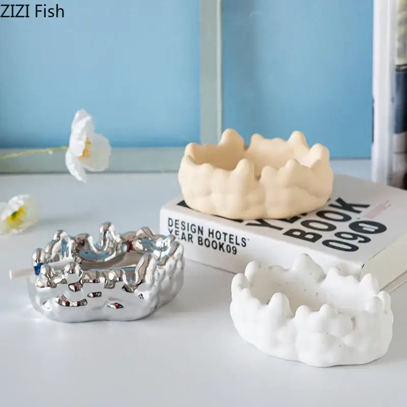 Silver textured ceramic bubble clouds ashtray with crown-like design decorbites ceramic bubble for office smoking accessory