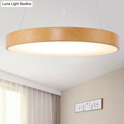 Simple Round LED Pendant Lamp in Metal and Light Wood Chandelier – Ideal for Meeting Rooms