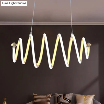 Lámpara de araña espiral LED blanca acrílica de estilo sencillo: elegante lámpara colgante para sala de estar