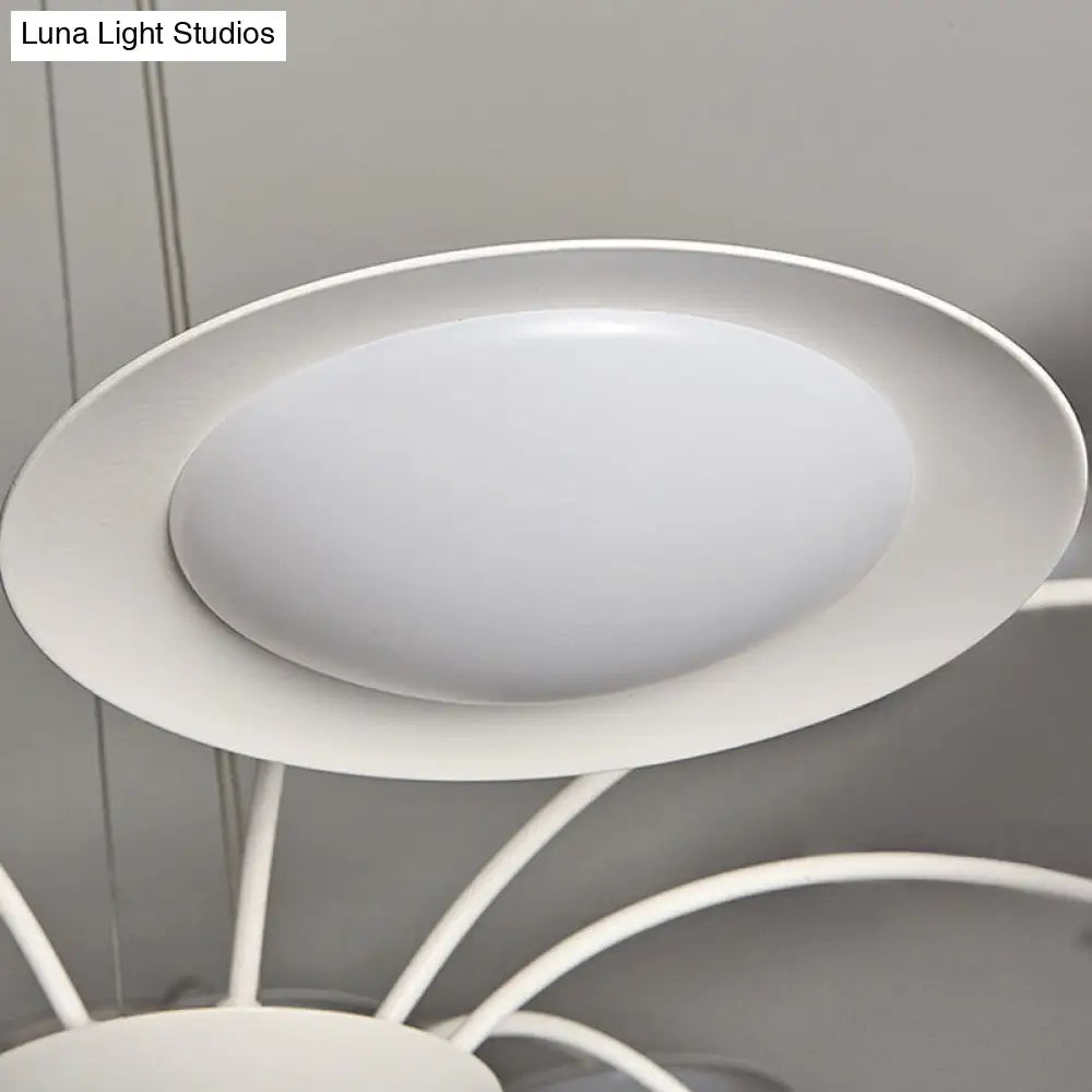 Lámpara de techo colgante de estilo sencillo con 8 luces, de metal blanco, ideal para la sala de estar.