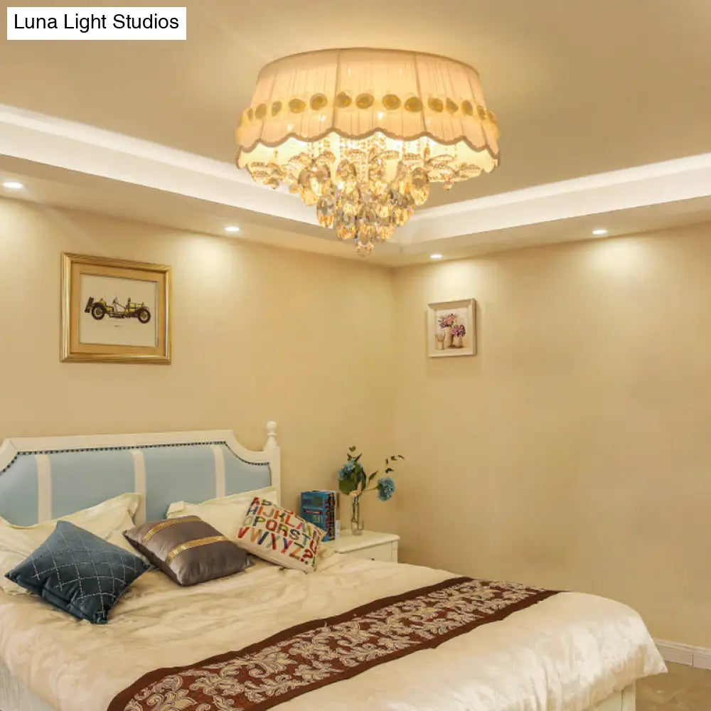 DecorBites™ DecorBites™ Simple Style White Scalloped Flush Mount Light with Crystal Drops (6/8 Heads)