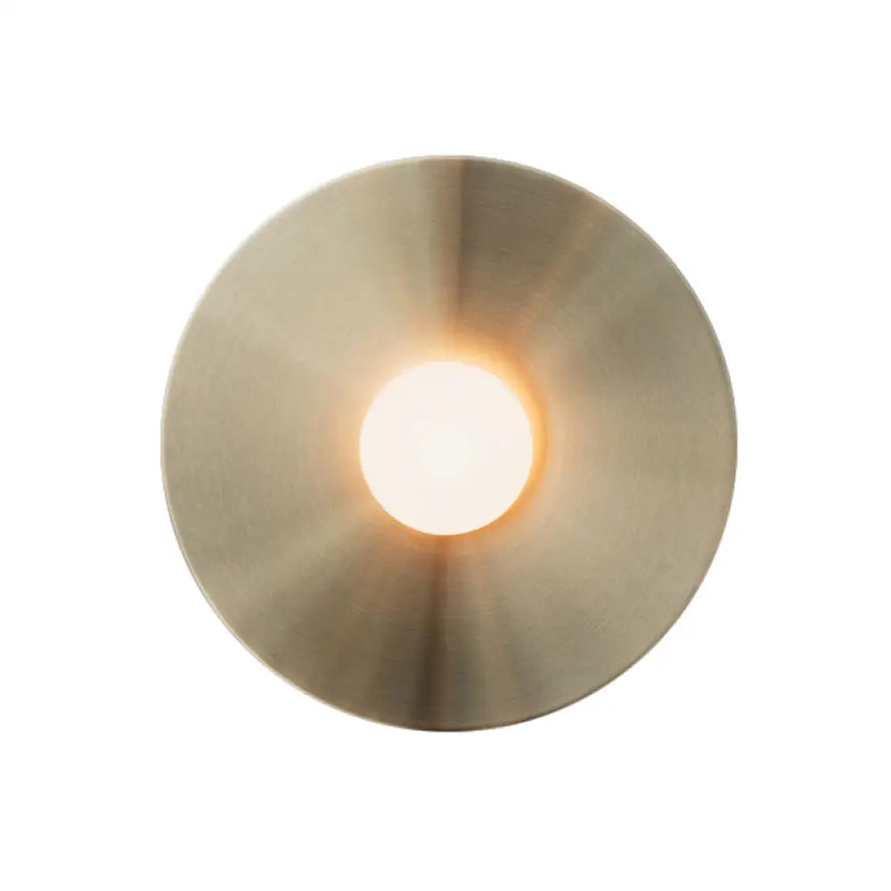 Simplicity Circle Metal Wall Light Fixture - Elegant Gold Bedside Lamp