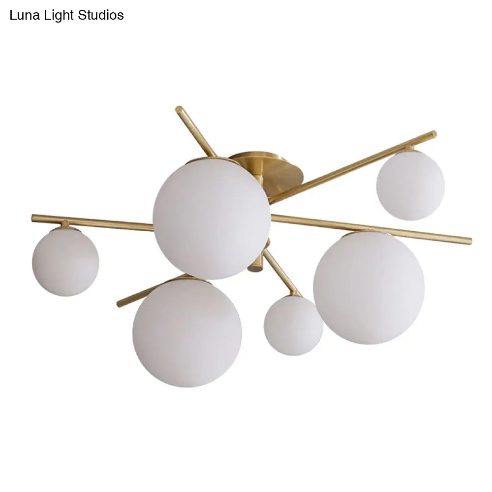 Lámpara de techo semiempotrada DecorBites™ Sleek Sputnik dorada de 6 luces con pantalla de bola de cristal blanca