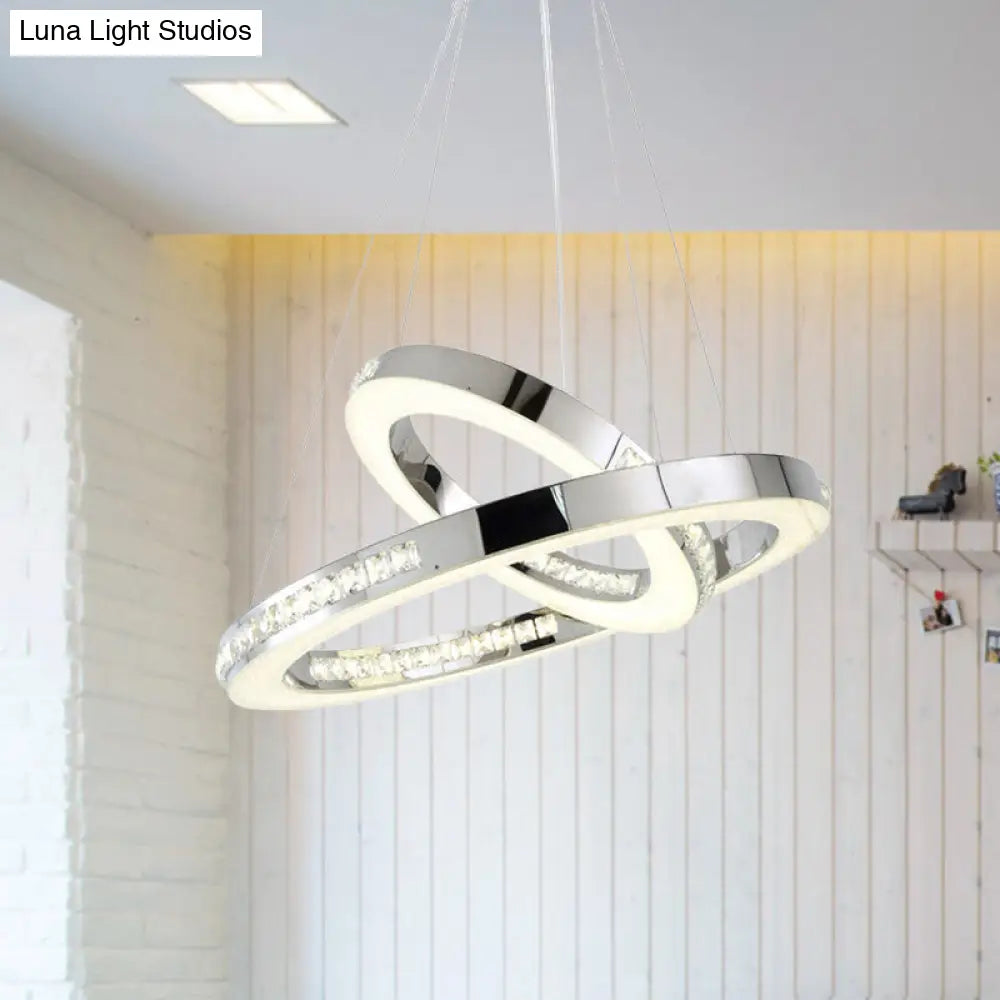 Lámpara de techo colgante cromada y elegante con candelabro LED de cristal, luz cálida/blanca/natural, disponible en varios tamaños.