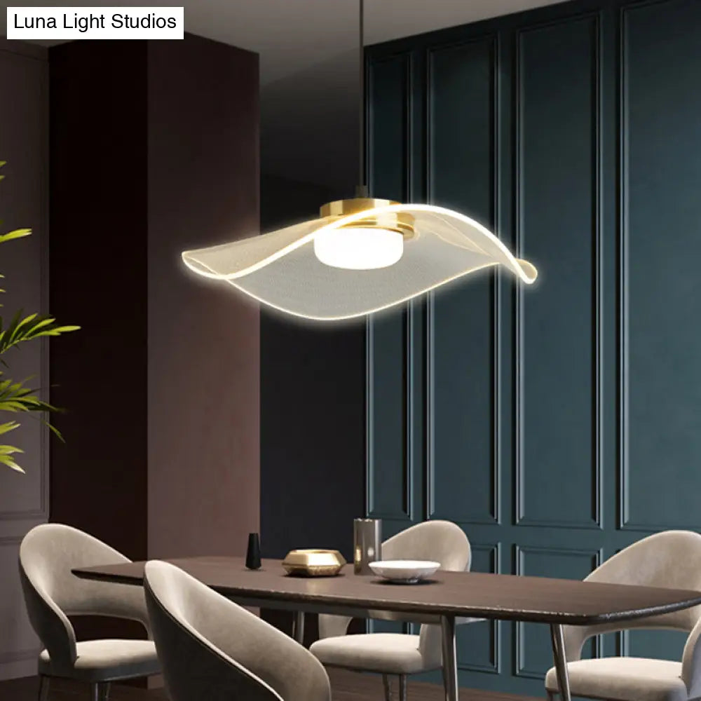 Sleek LED Pendulum Light: Ruffled Design, Clear Acrylic, Ideal for Dining Room