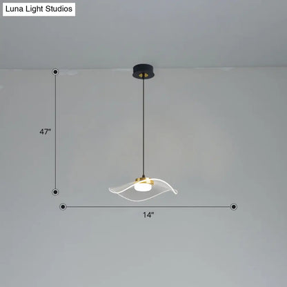 Sleek LED Pendulum Light: Ruffled Design, Clear Acrylic, Ideal for Dining Room