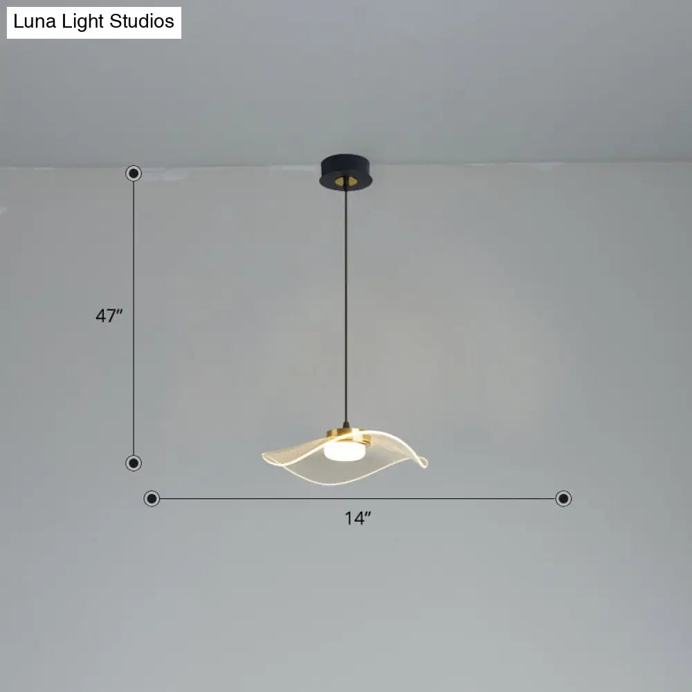 Sleek LED Pendulum Light: Ruffled Design, Clear Acrylic, Ideal for Dining Room