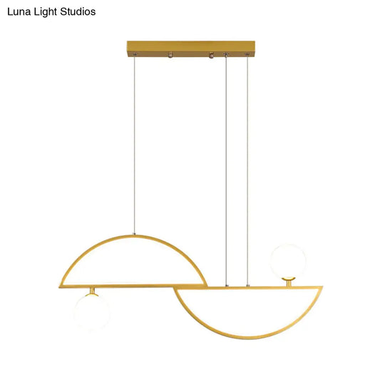 وحدة إضاءة جزيرة نصف دائرية أنيقة من DecorBites™ مزودة بإضاءة LED وغطاء زجاجي أوبال لغرفة الطعام