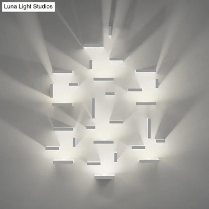 DecorBites™ DecorBites™ Sleek White Wall Washer Light: Simplistic Metallic Sconce for Stairway Illumination