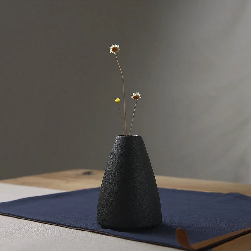 Small Ceramic Vase - Elegant Japanese Home Decor - Vase