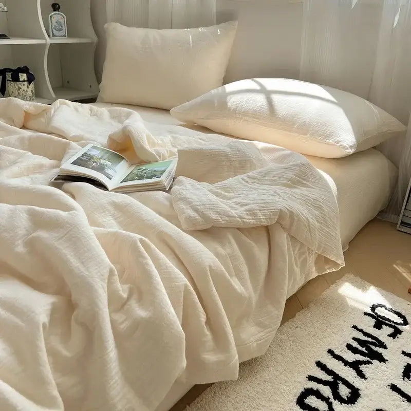 Cream-colored cotton muslin cooling wrinkled yarn quilt with textured soft finish for bedroom decorbites cooling wrinkled
