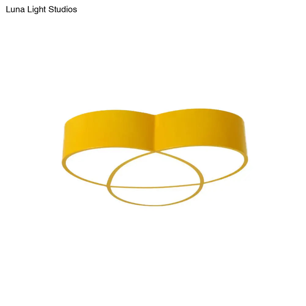 DecorBites™ DecorBites™ Stylish Acrylic Flower-Shaped Ceiling Light for Restaurants