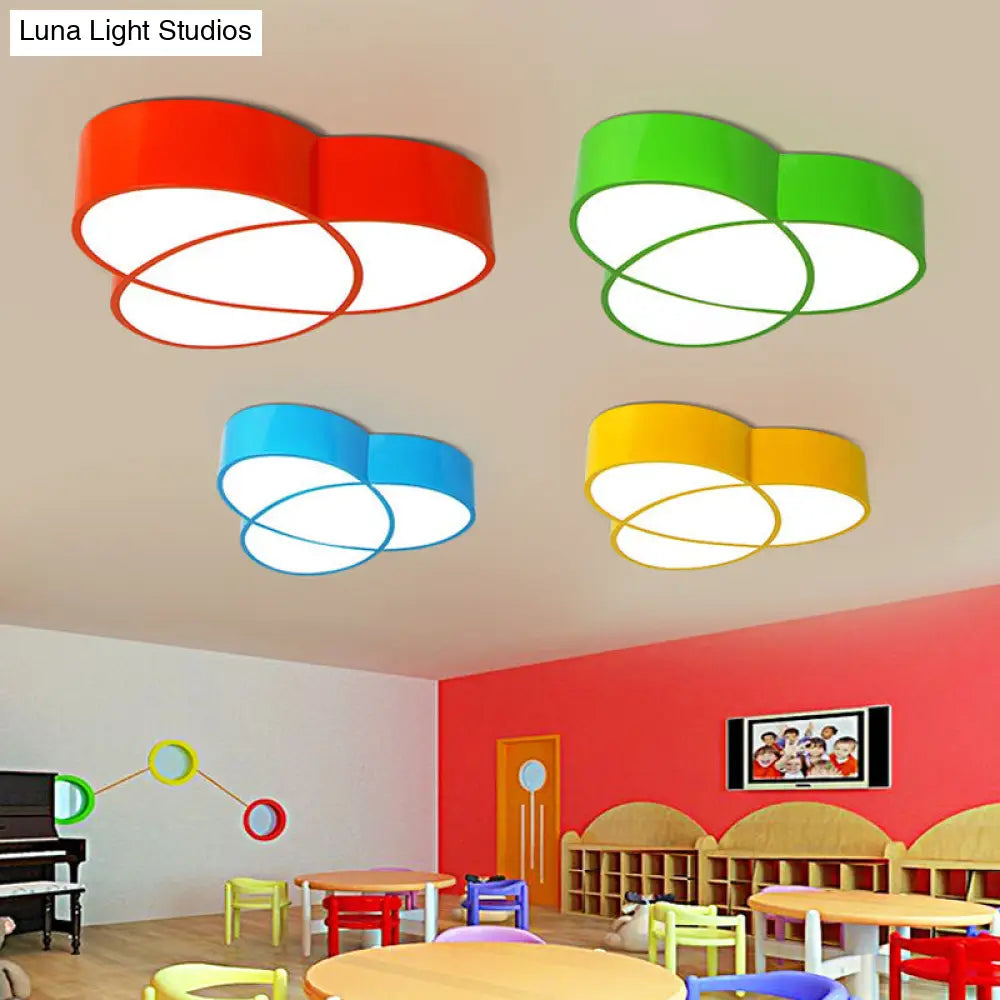 DecorBites™ DecorBites™ Stylish Acrylic Flower-Shaped Ceiling Light for Restaurants