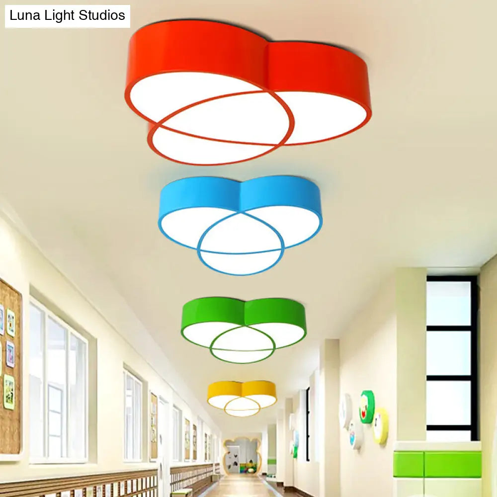 DecorBites™ DecorBites™ Stylish Acrylic Flower-Shaped Ceiling Light for Restaurants