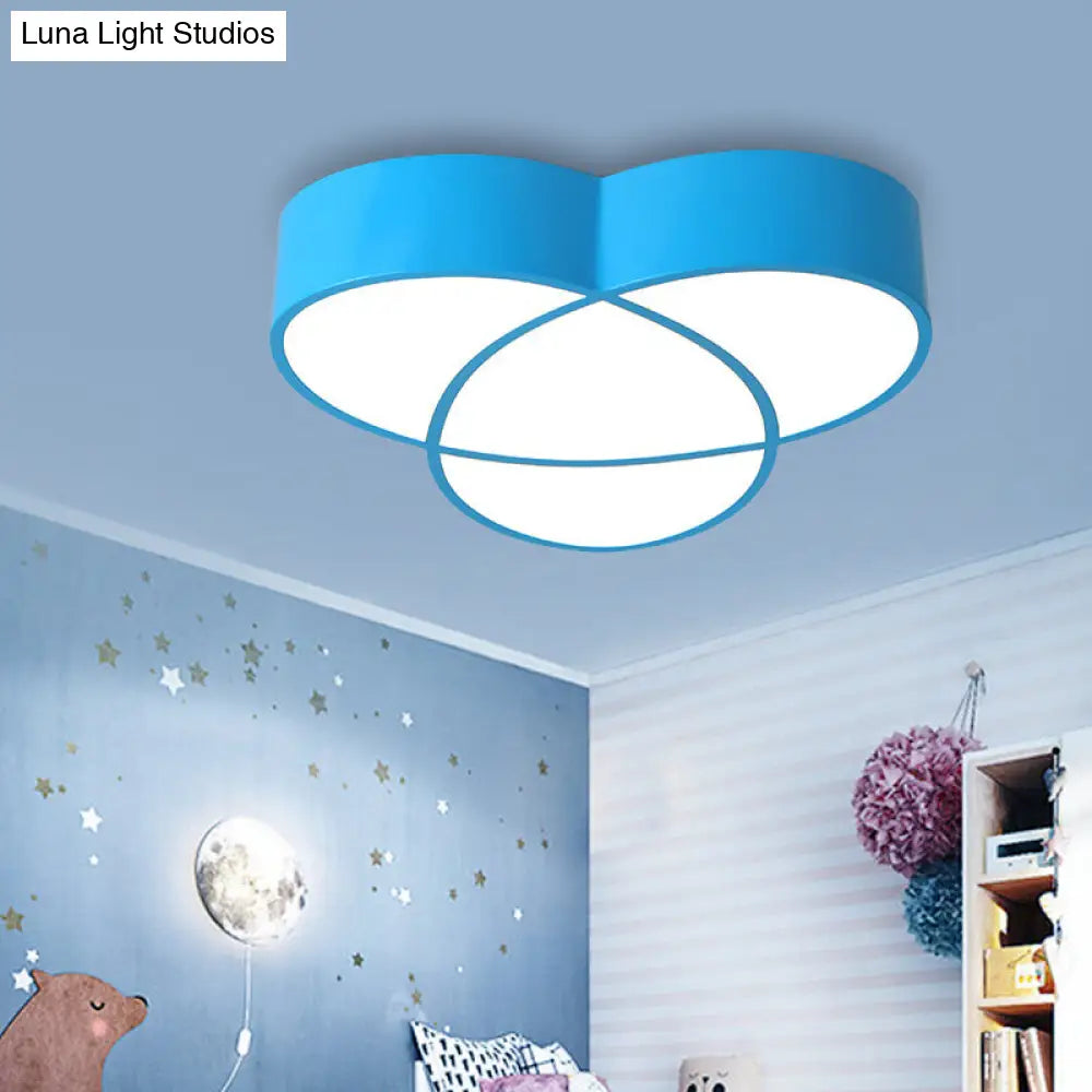 DecorBites™ DecorBites™ Stylish Acrylic Flower-Shaped Ceiling Light for Restaurants